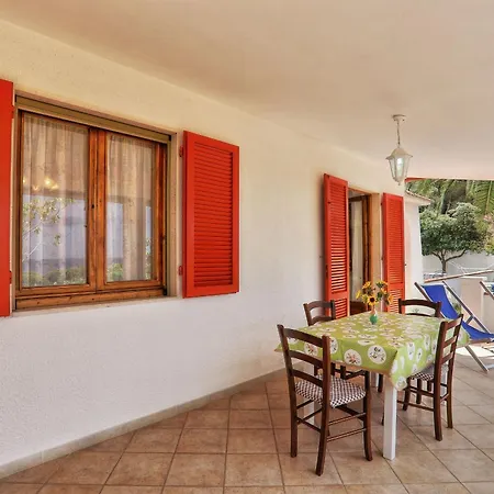 Del Lustrino Trilocale Apartment *